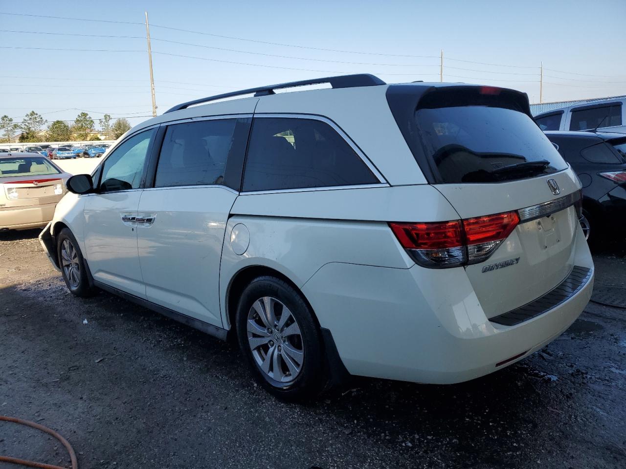 2014 Honda Odyssey - Image 2