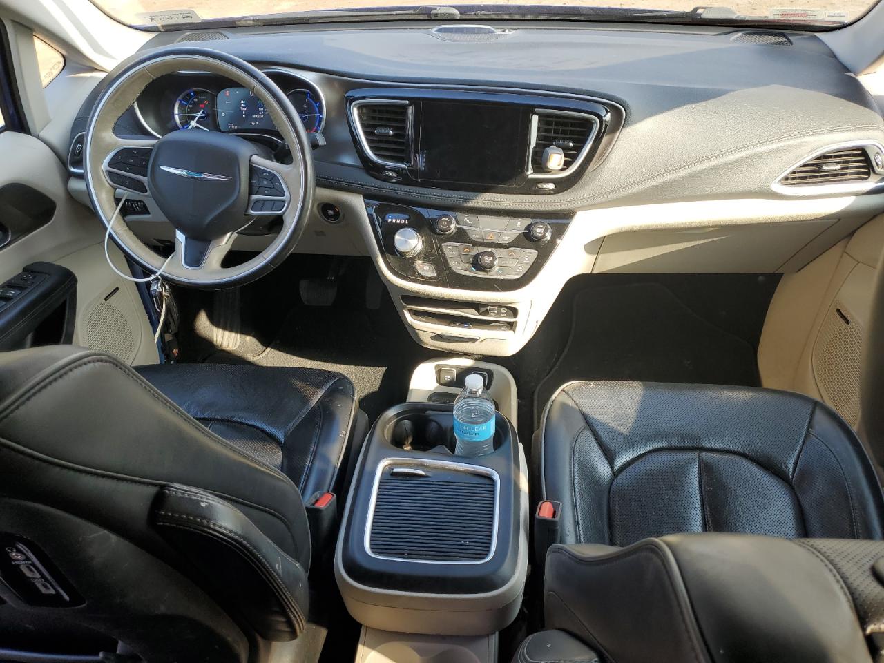 2018 Chrysler Pacifica - Image 8