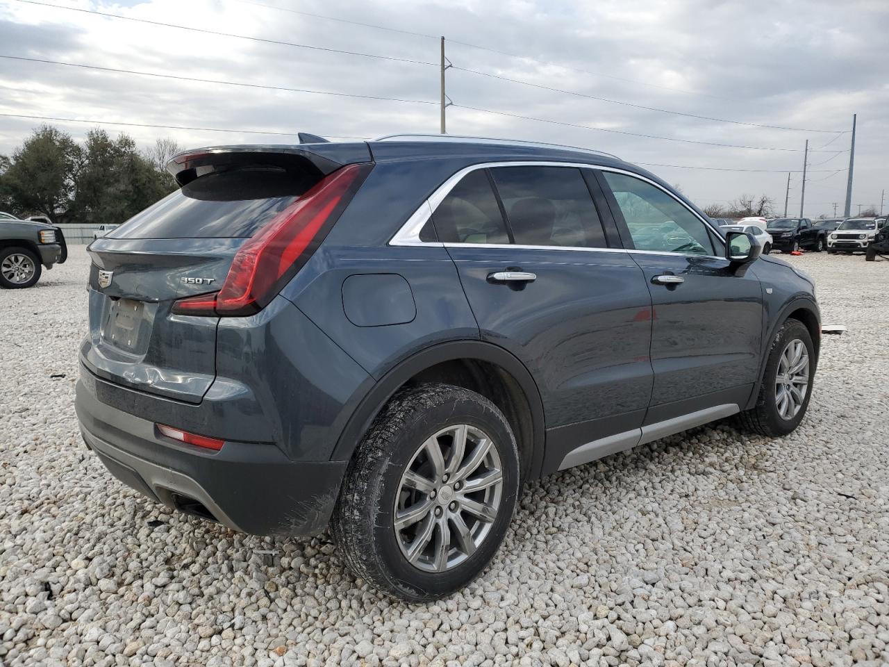 2020 Cadillac XT4 - Image 3