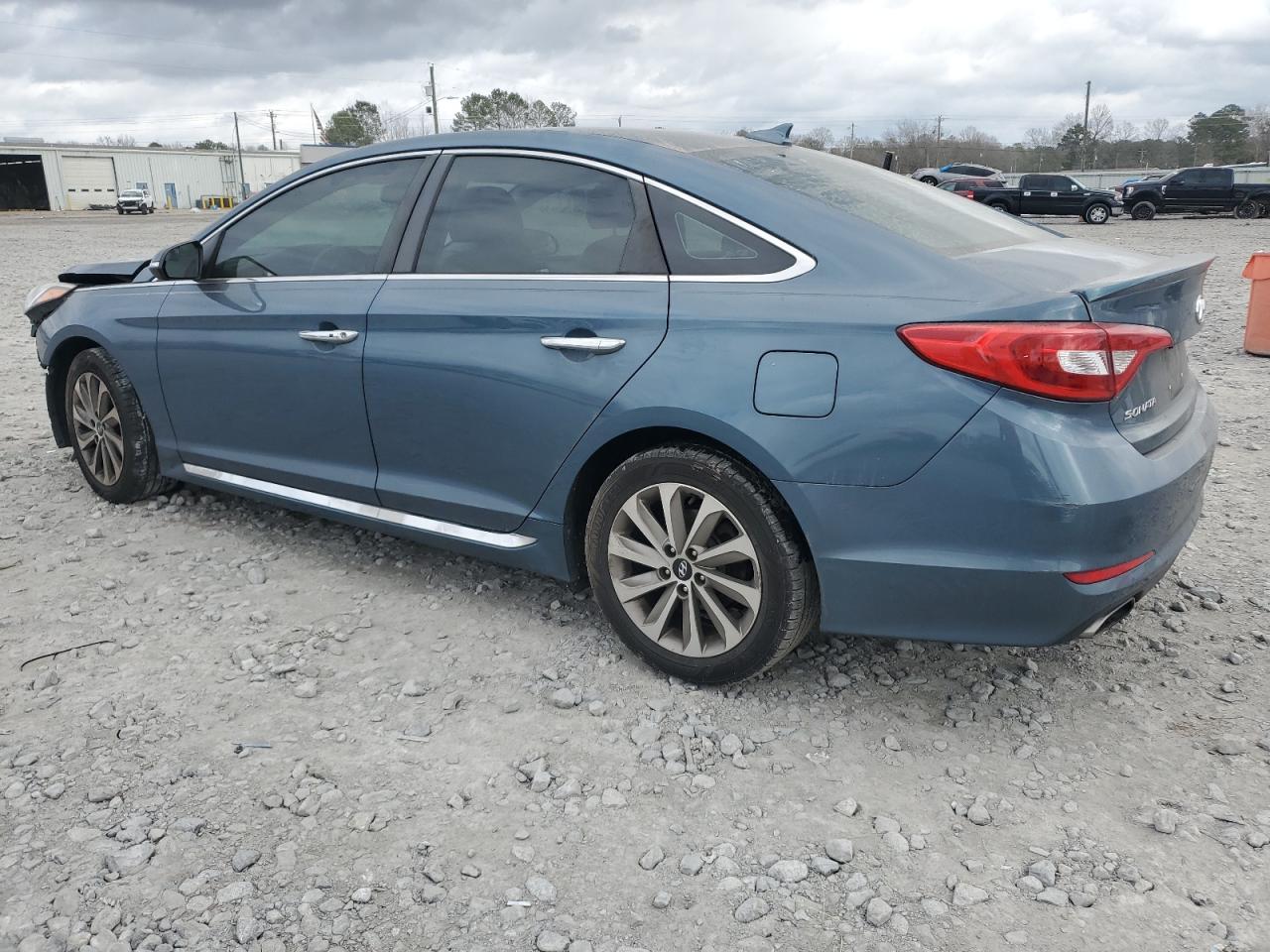 2016 Hyundai Sonata - Image 2