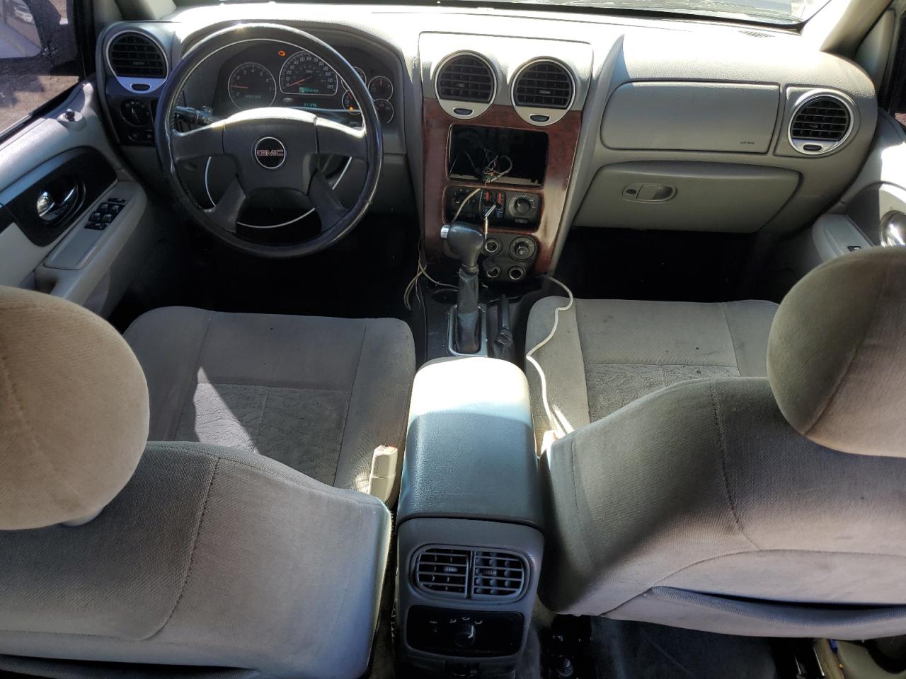 2005 GMC Envoy - Image 8