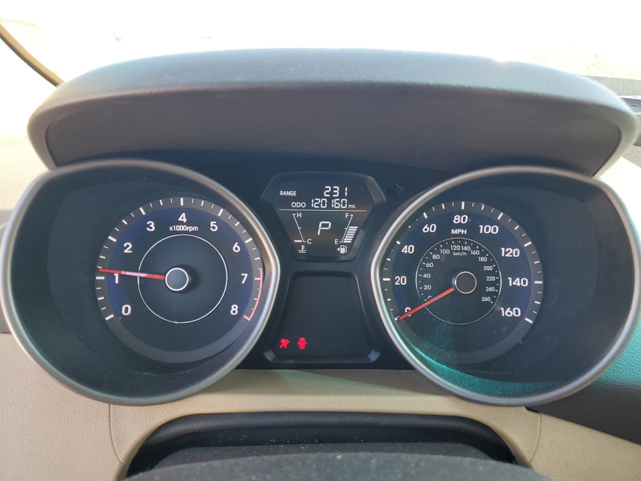 2013 Hyundai Elantra - Image 9