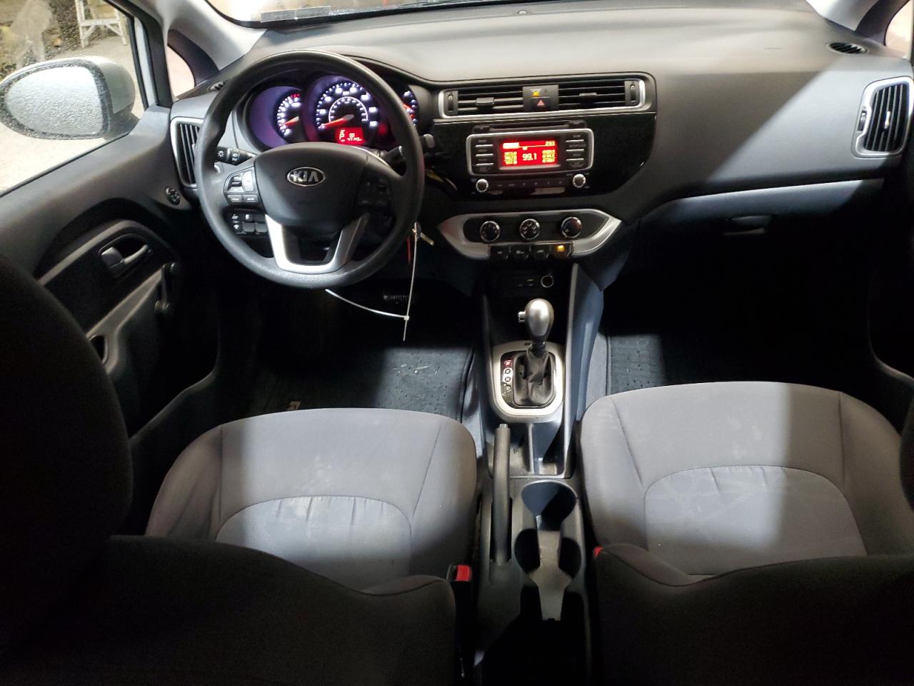 2017 Kia Rio - Image 8