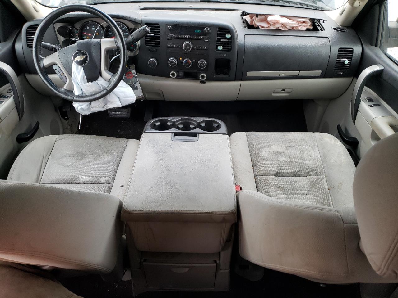 2010 Chevrolet Silverado - Image 8