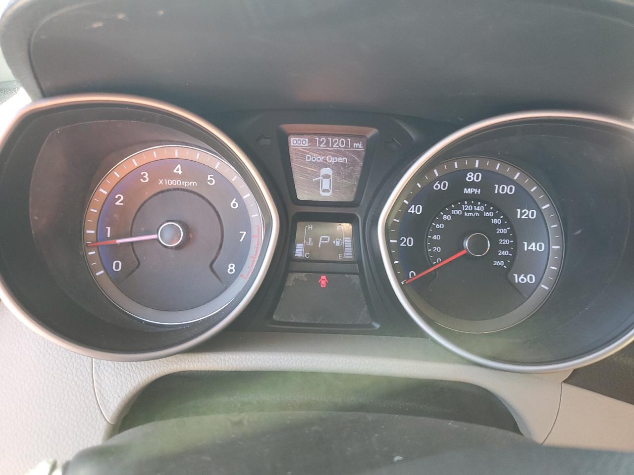 2013 Hyundai Elantra - Image 9