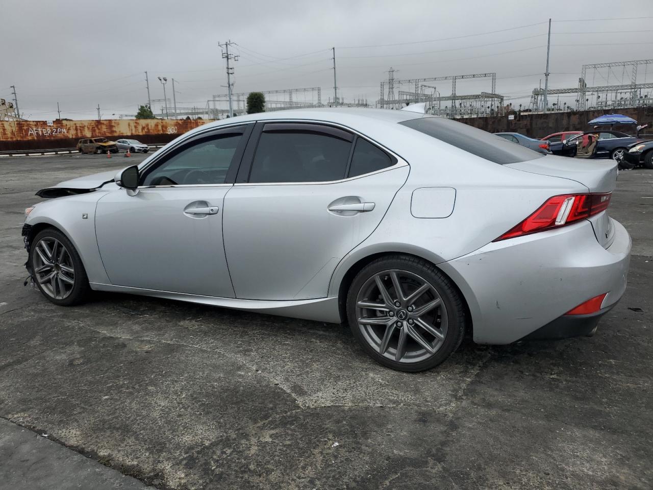 2015 Lexus IS - Image 2