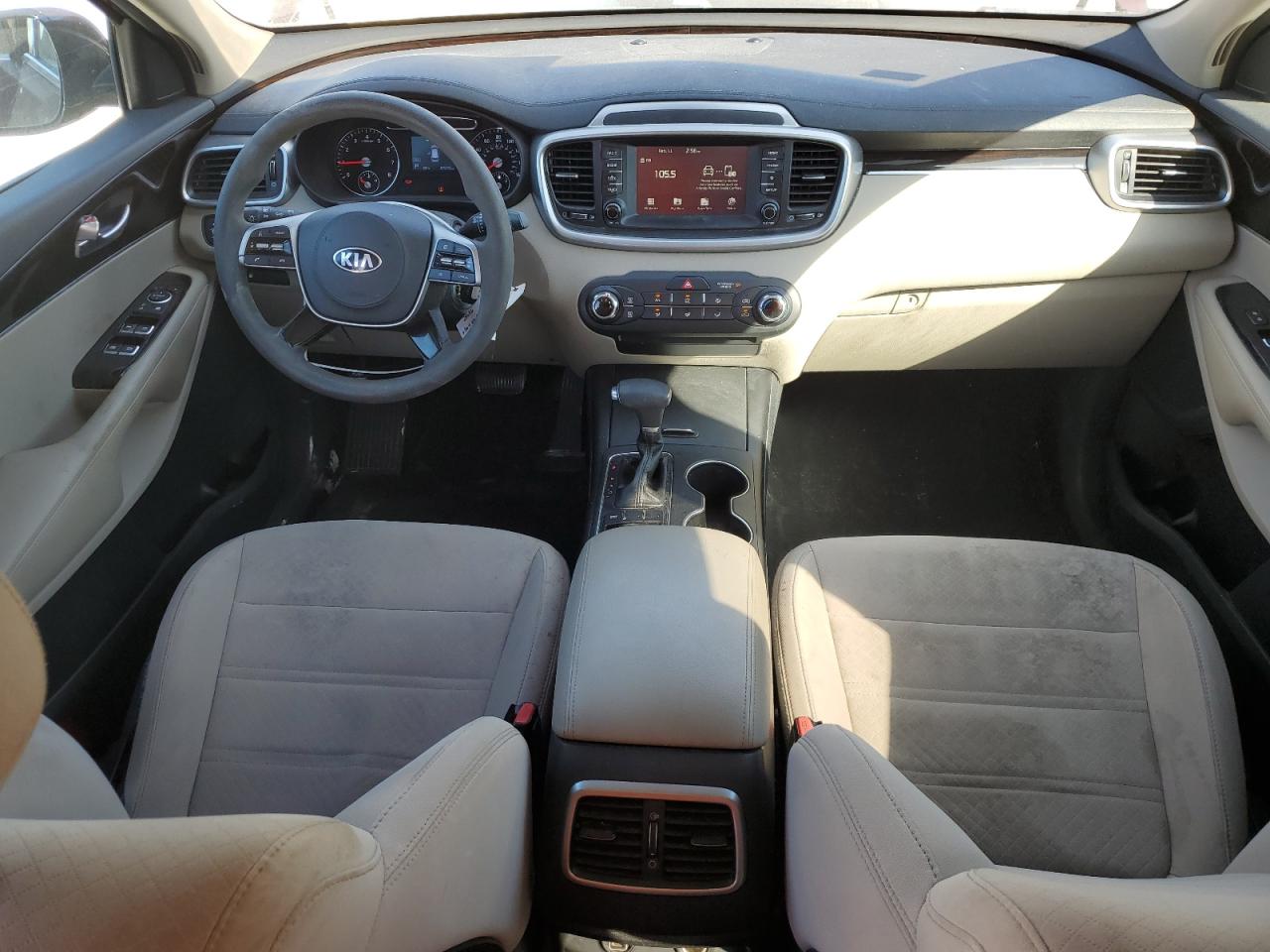 2019 Kia Sorento - Image 8