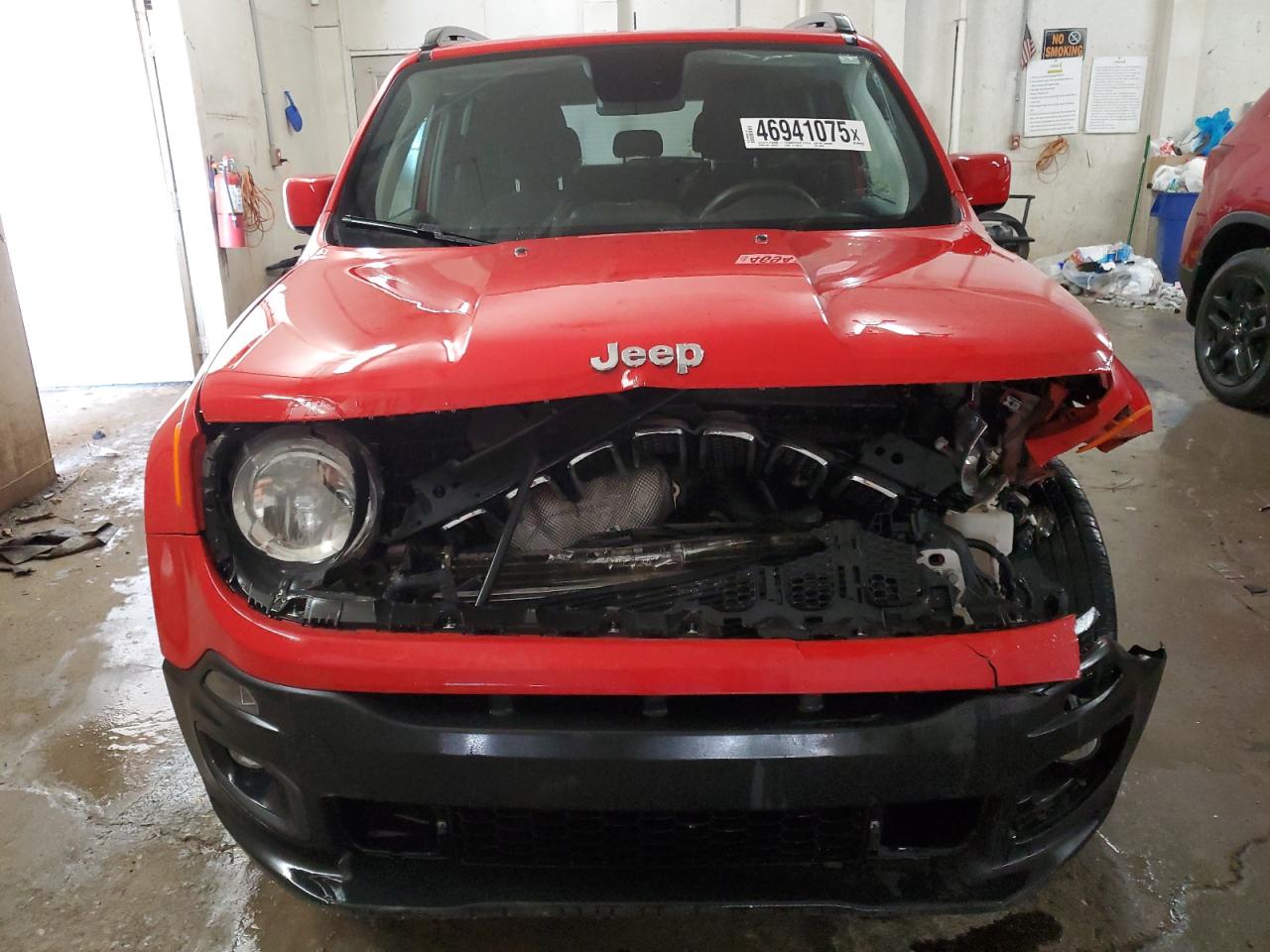 2018 Jeep Renegade - Image 5