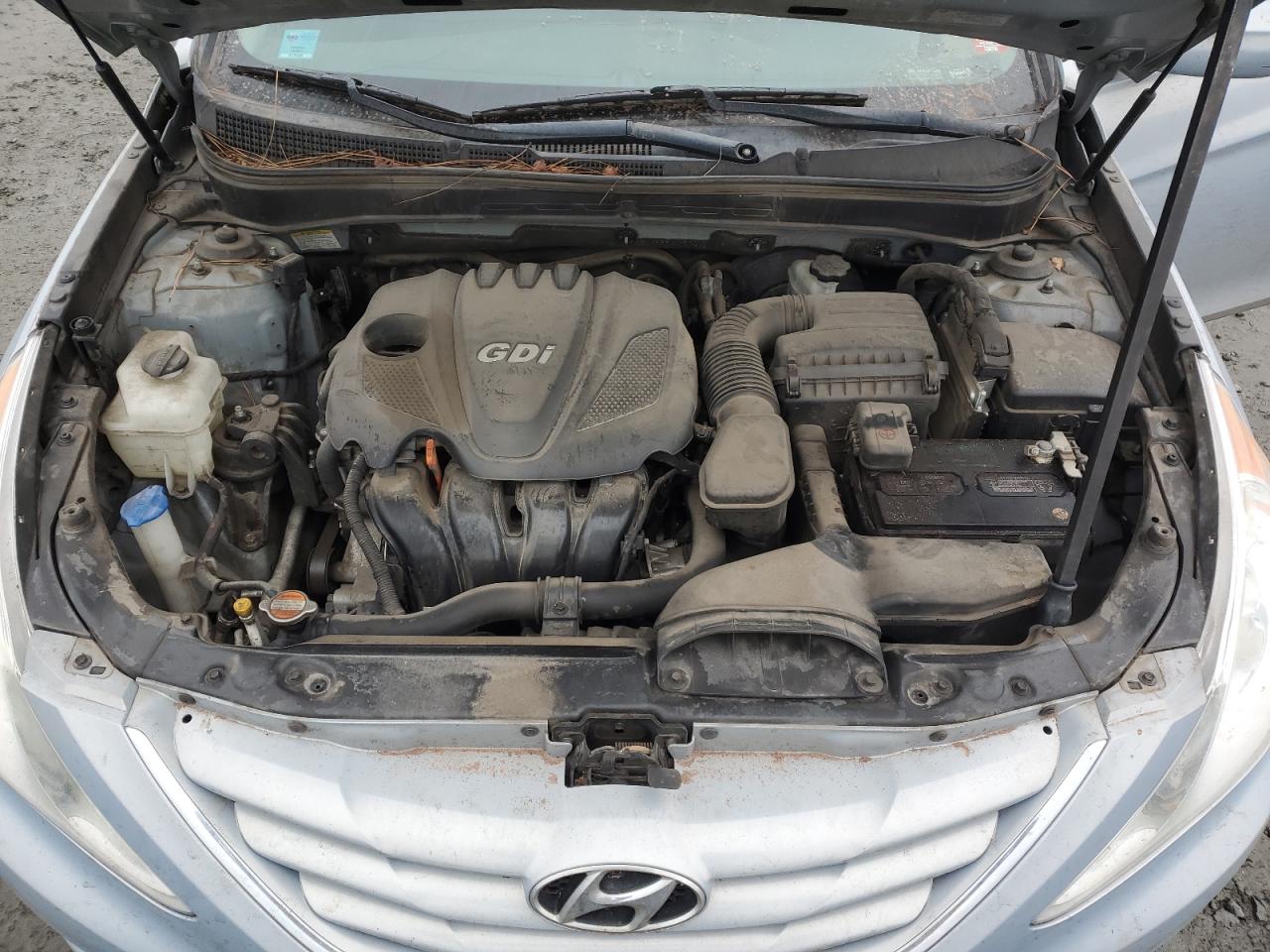 2011 Hyundai Sonata - Image 11