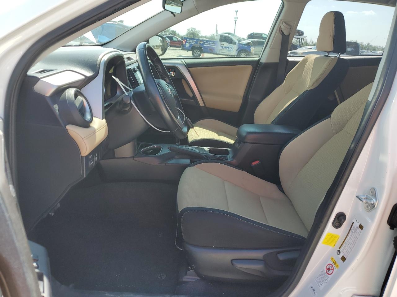 2016 Toyota RAV 4 - Image 7