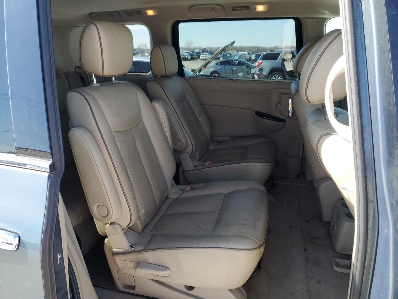 2013 Nissan Quest - Image 12