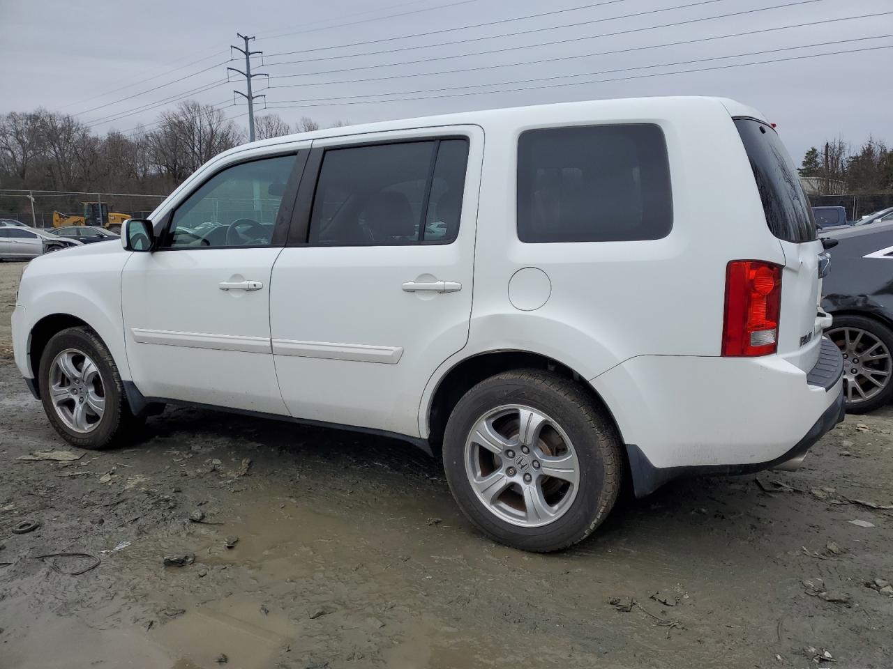 2015 Honda Pilot - Image 2