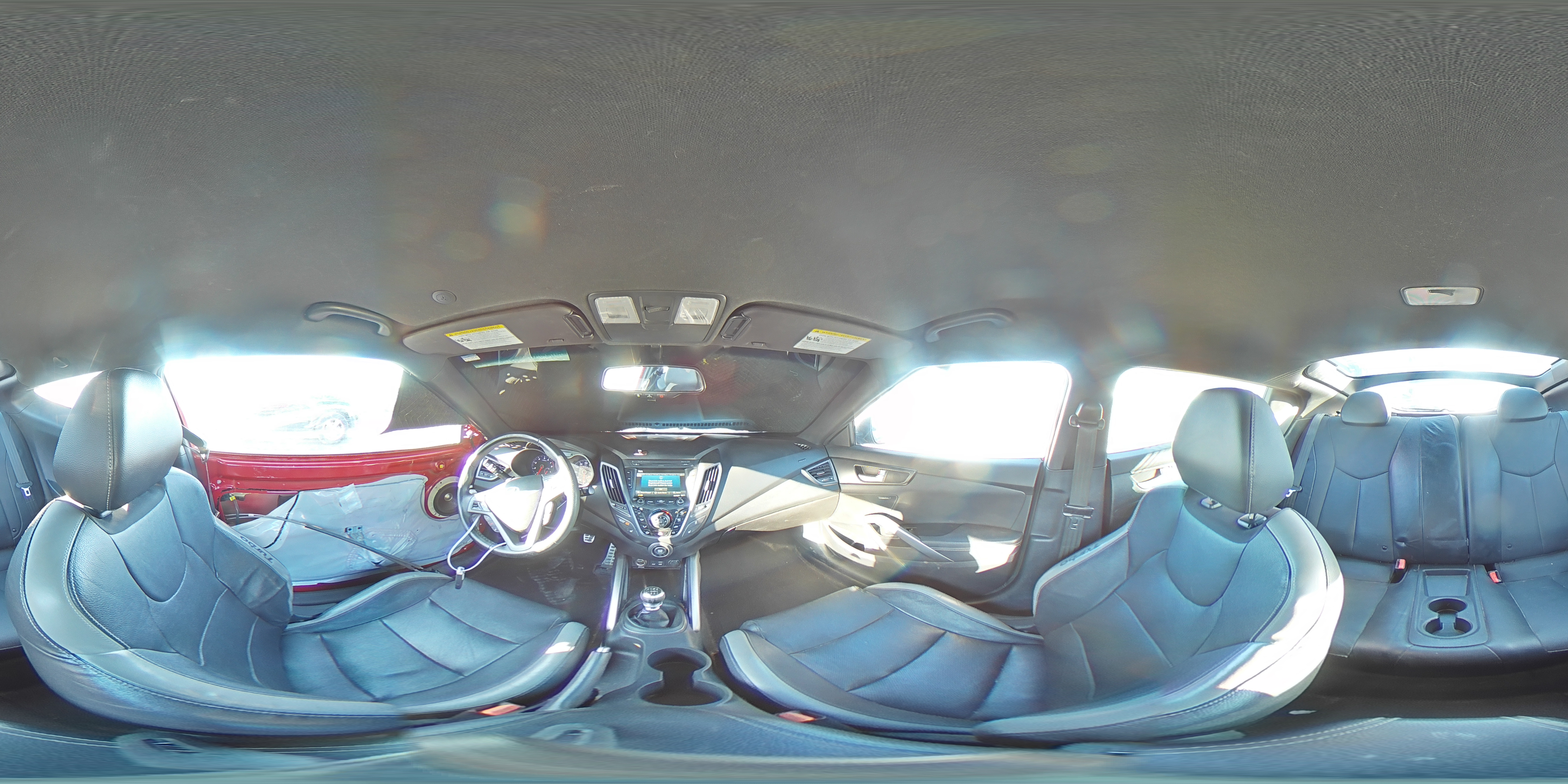 2016 Hyundai Veloster - Image 16