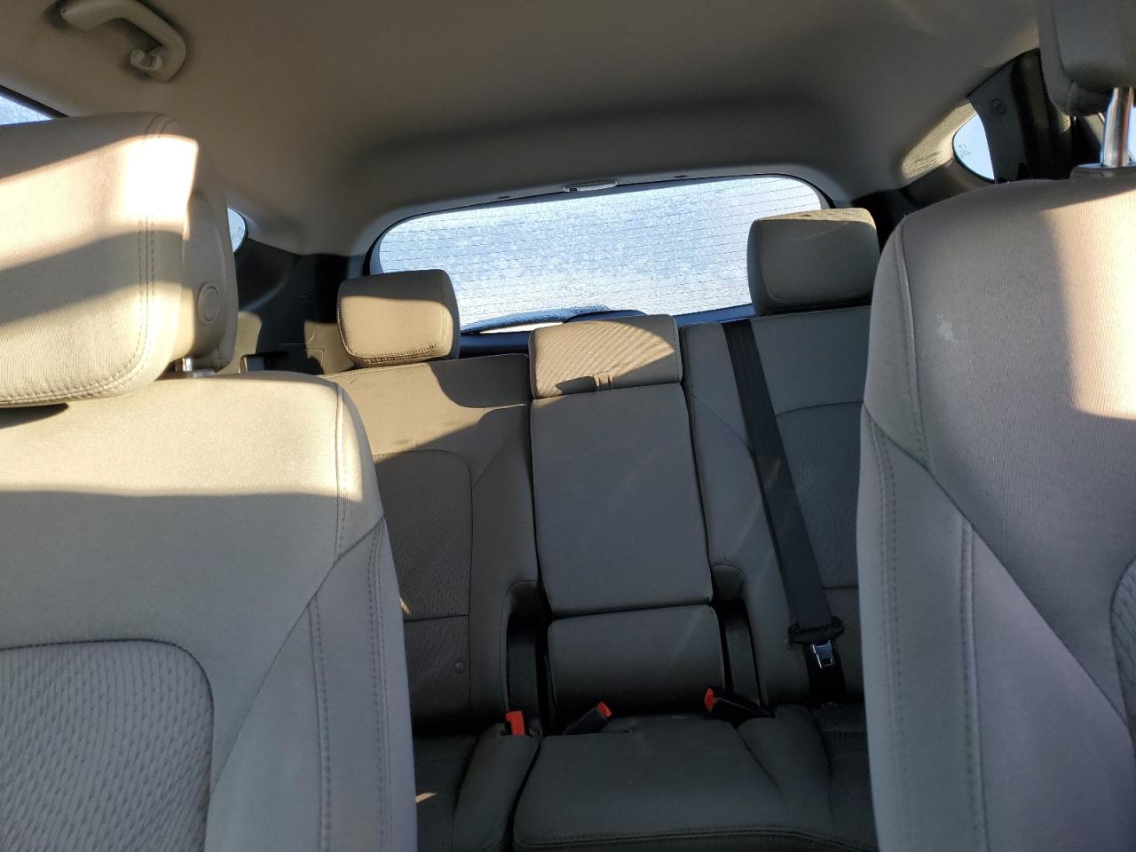 2018 Hyundai Santa Fe - Image 10