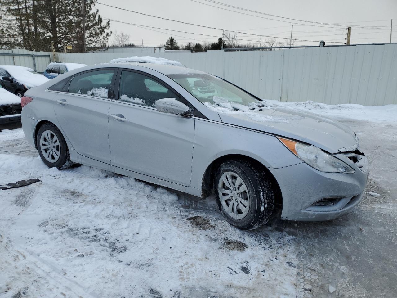 2012 Hyundai Sonata - Image 4