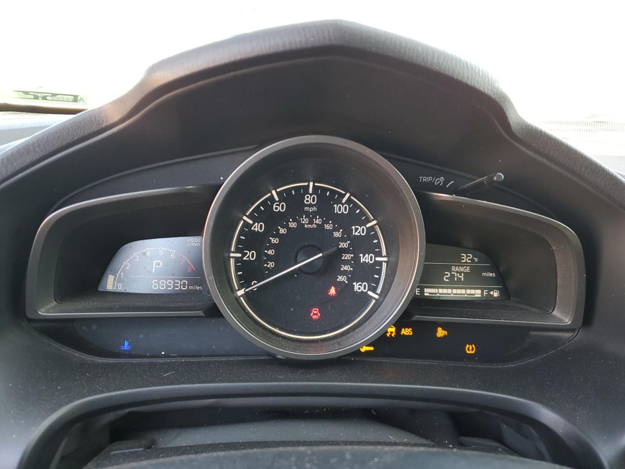 2018 Mazda 3 - Image 9