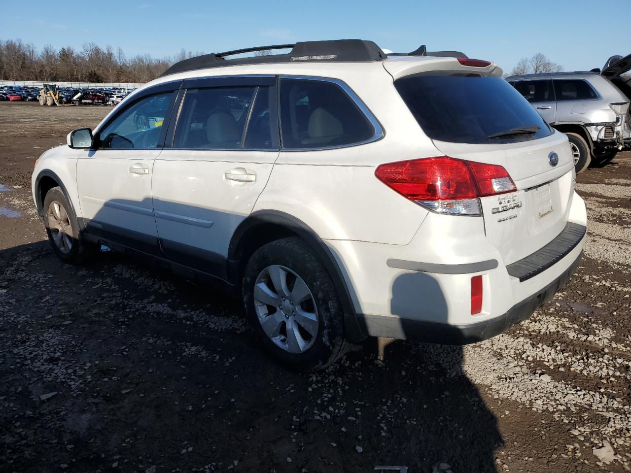 2011 Subaru Outback - Image 2