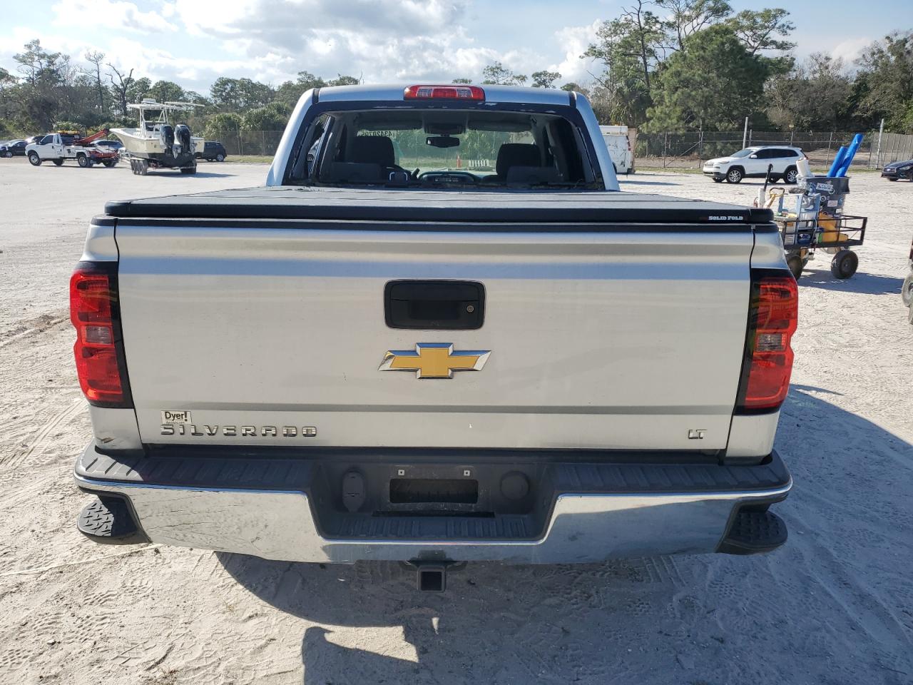 2015 Chevrolet Silverado - Image 6