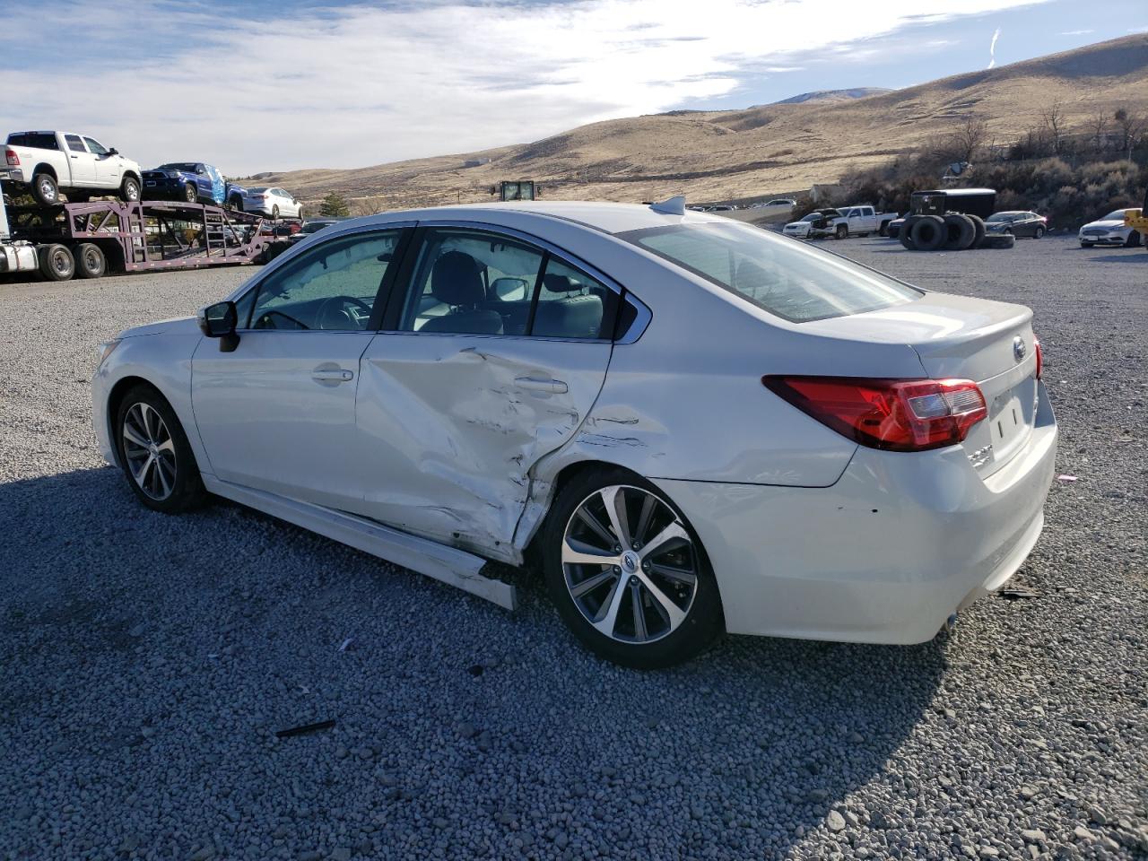 2016 Subaru Legacy - Image 2