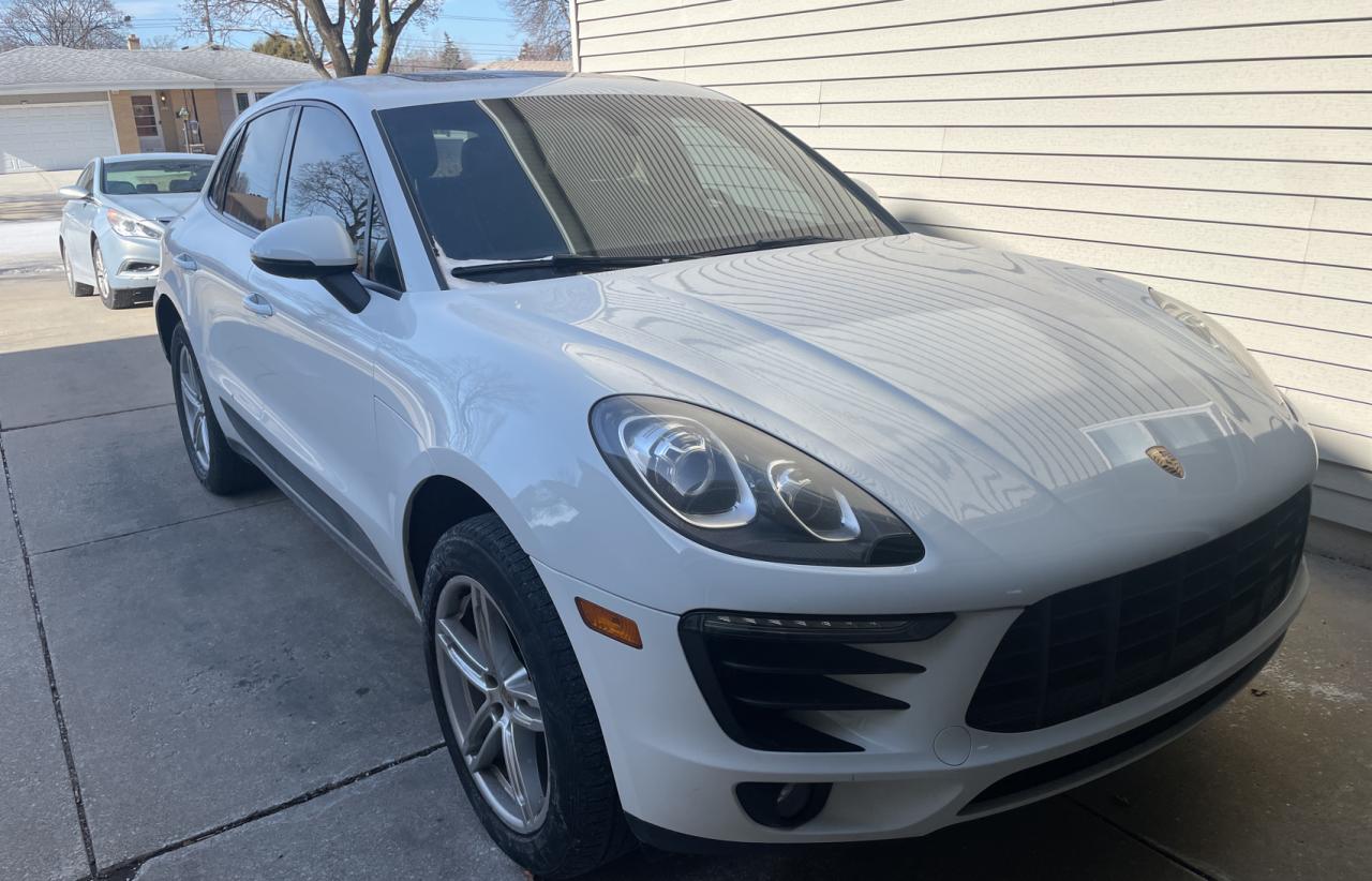 2015 Porsche Macan - Image 1