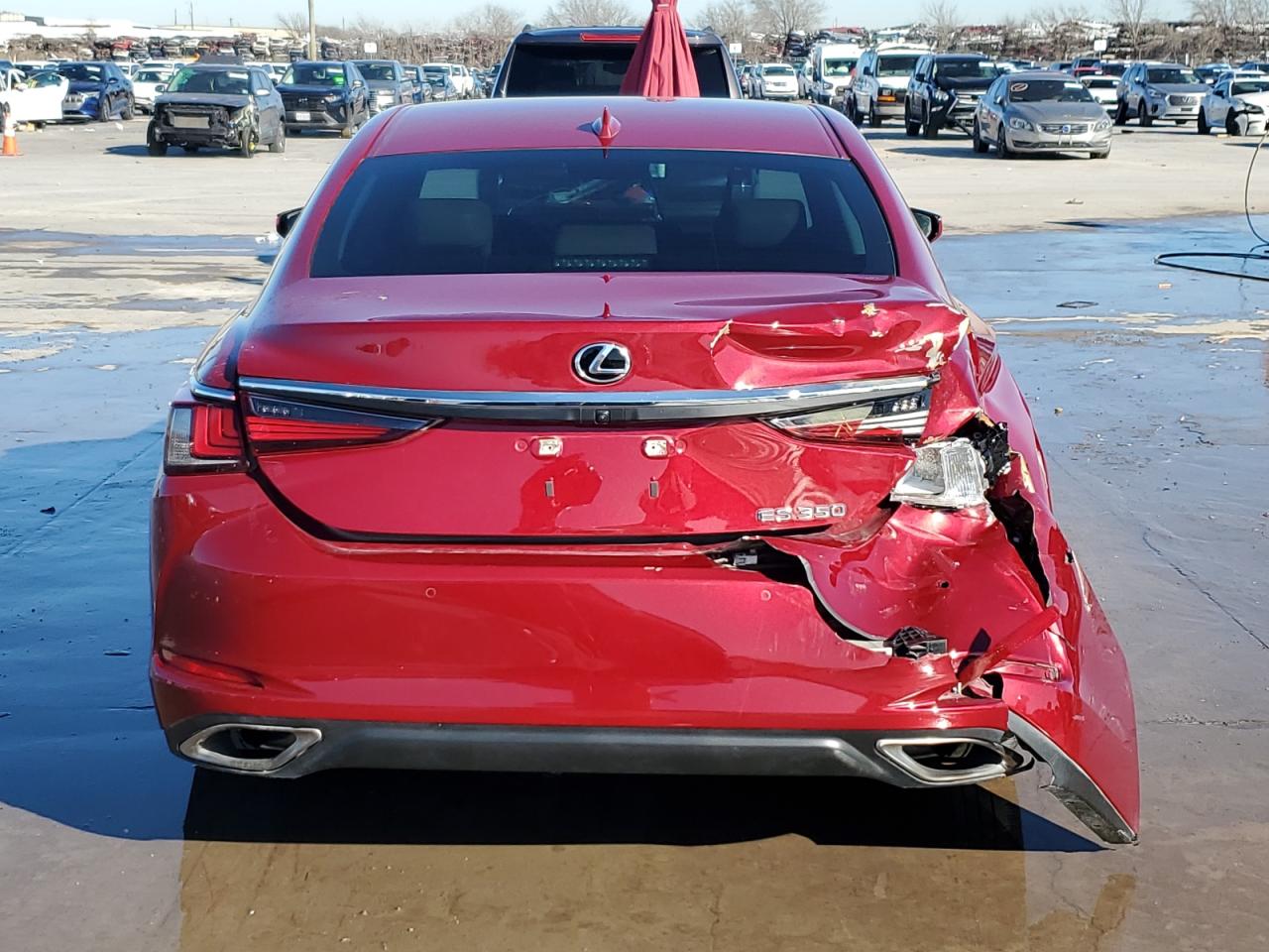 2021 Lexus ES - Image 6