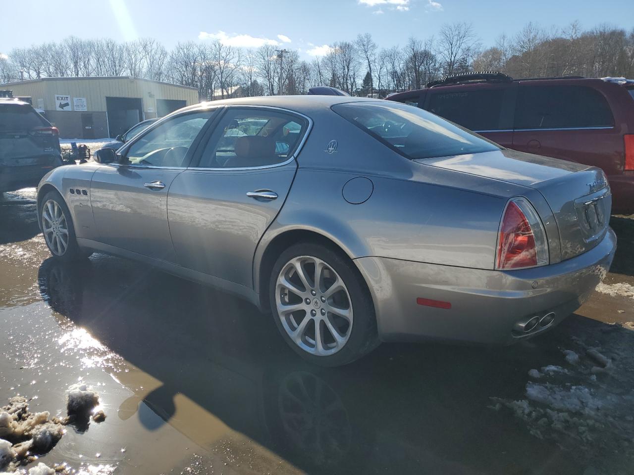 2005 Maserati Quattroporte - Image 2