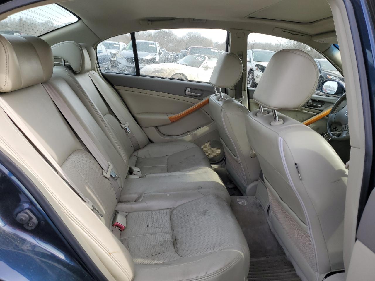 2004 Infiniti G - Image 10