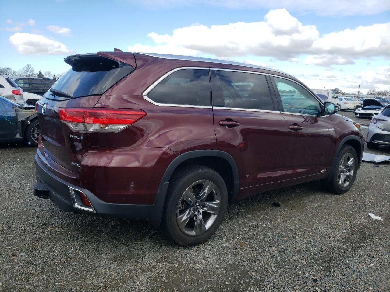 2019 Toyota Highlander - Image 3