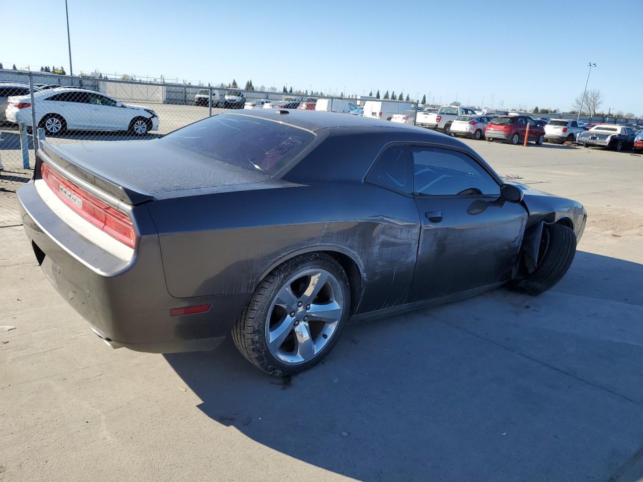 2013 Dodge Challenger - Image 3