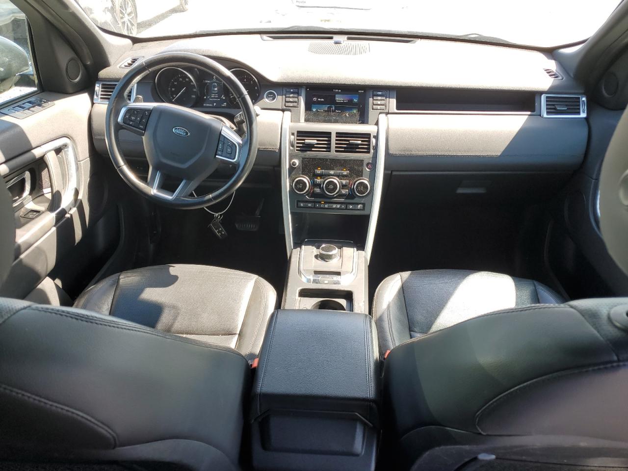 2018 Land Rover Discovery - Image 8