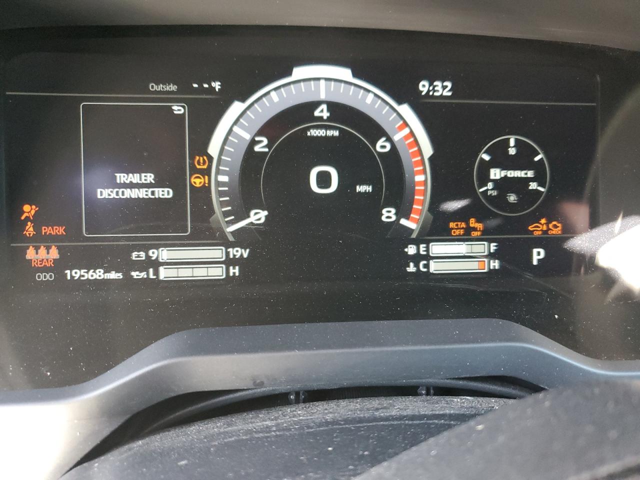 2023 Toyota Tundra - Image 9
