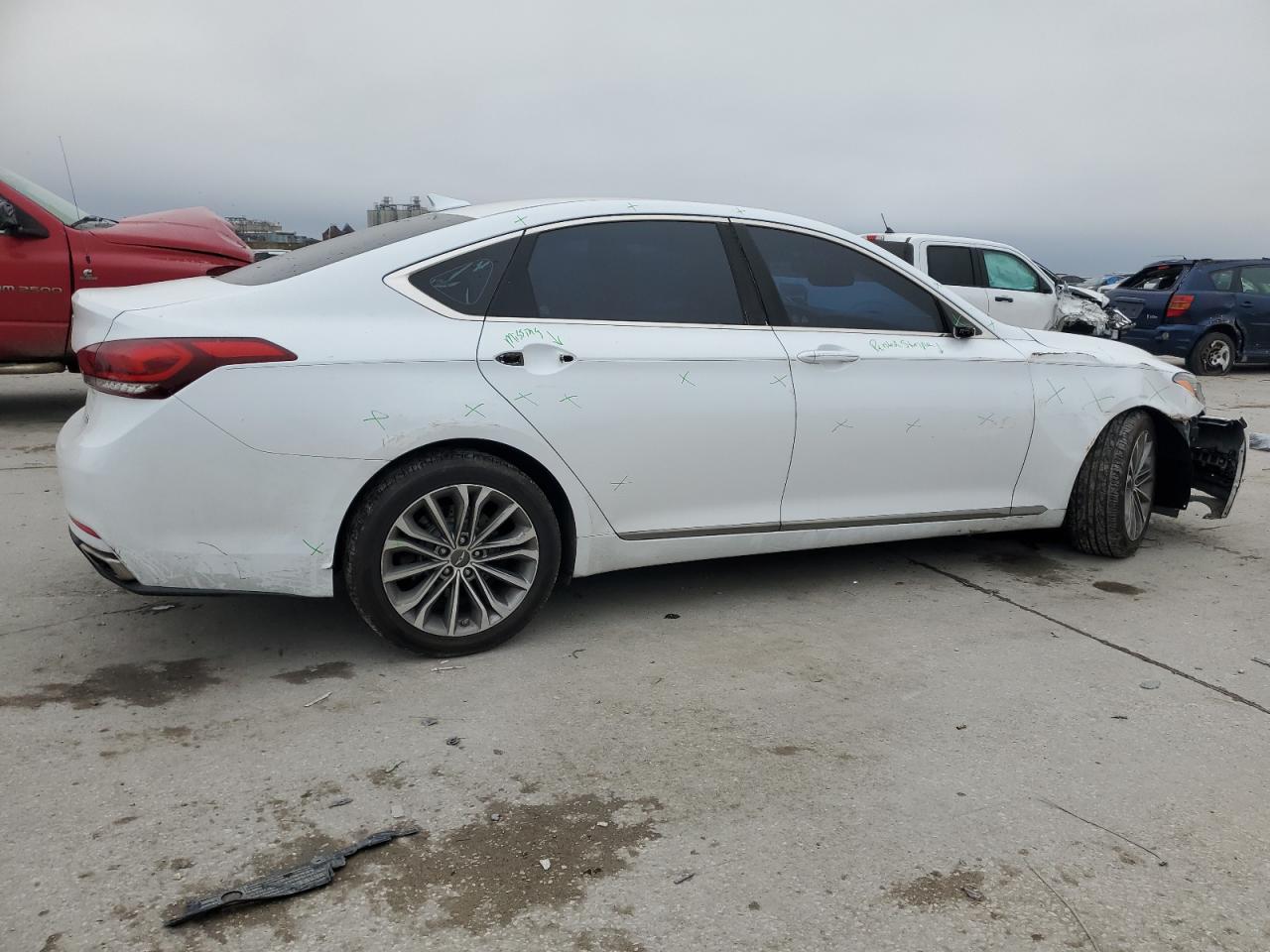 2015 Hyundai Genesis - Image 3
