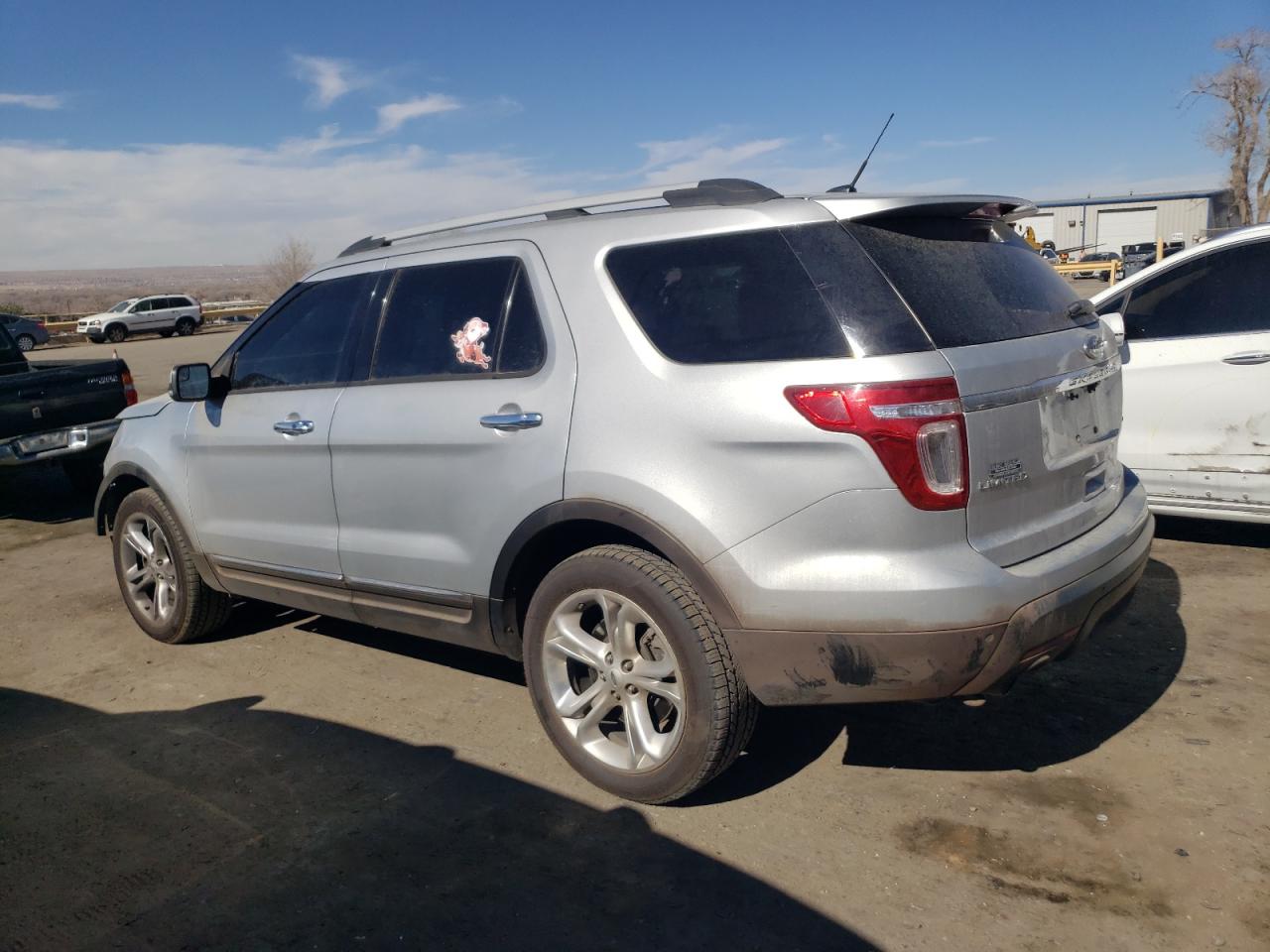 2015 Ford Explorer - Image 2