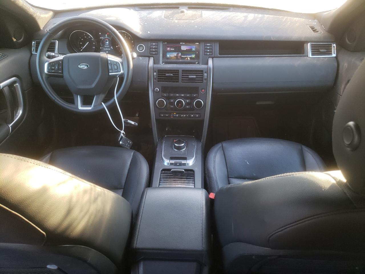 2019 Land Rover Discovery - Image 8