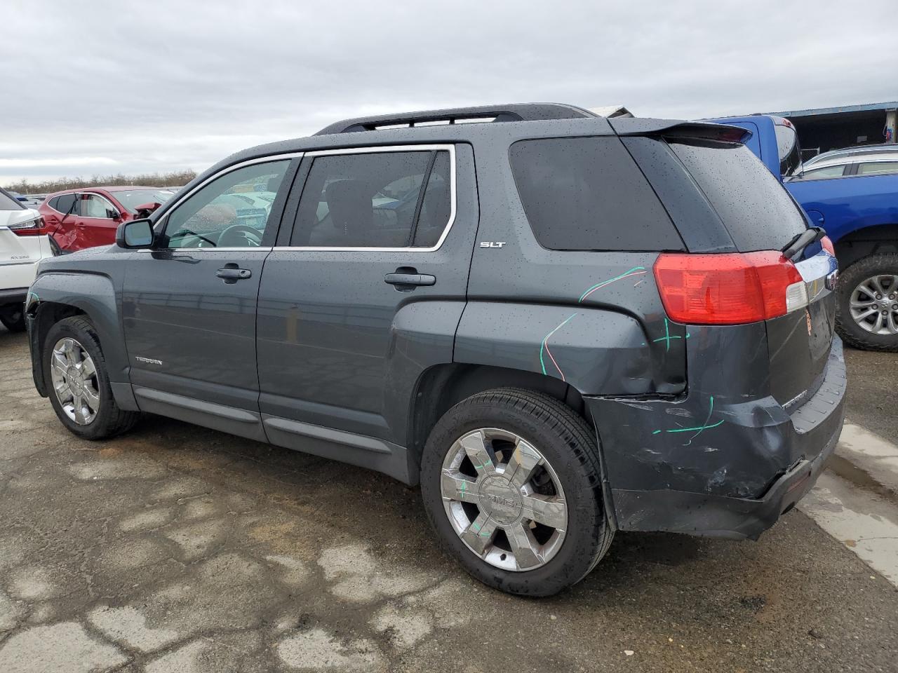 2011 GMC Terrain - Image 2