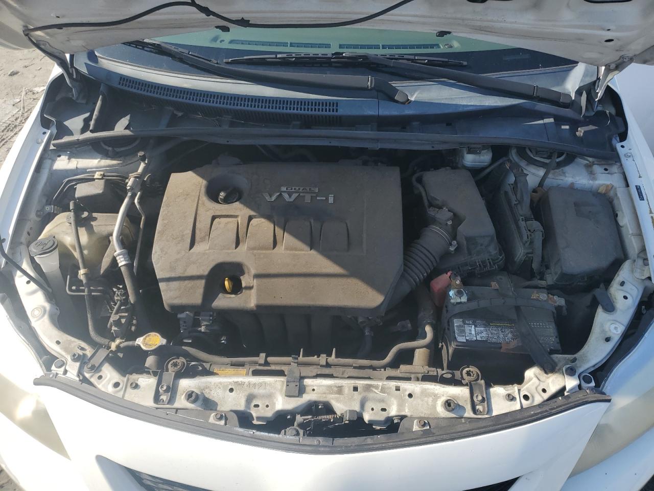 2010 Toyota Corolla - Image 12