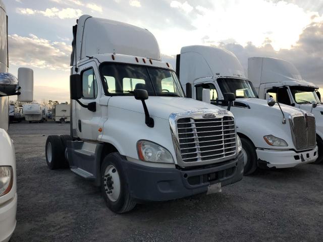 2016 Freightliner Cascadia 125