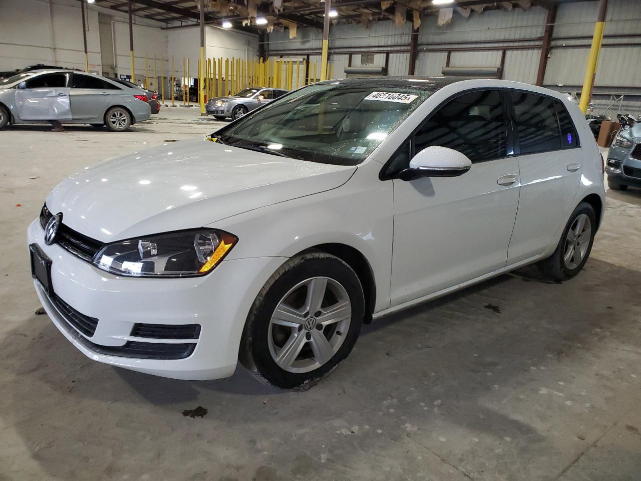 2017 Volkswagen Golf - Image 1
