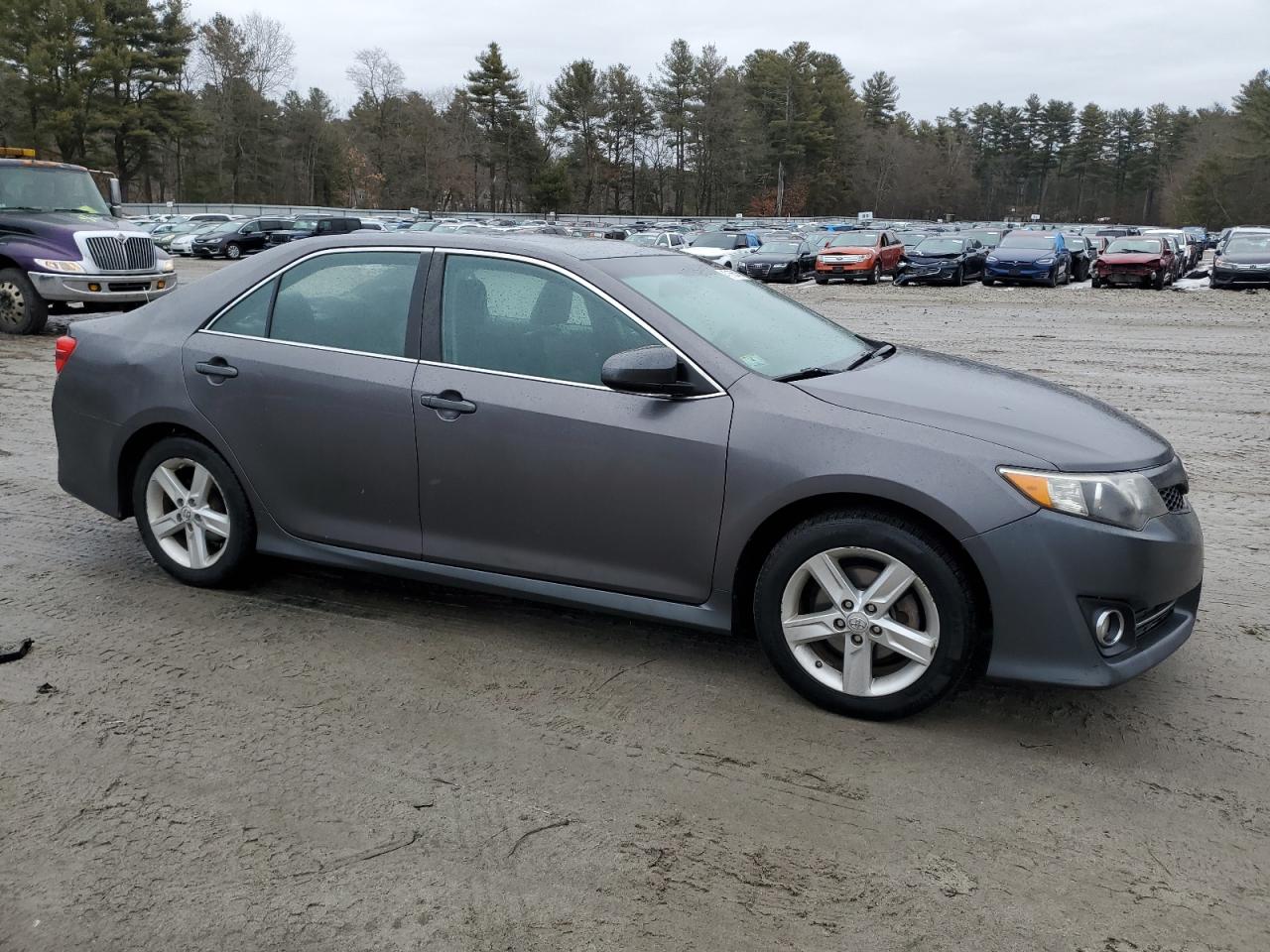 2013 Toyota Camry - Image 4
