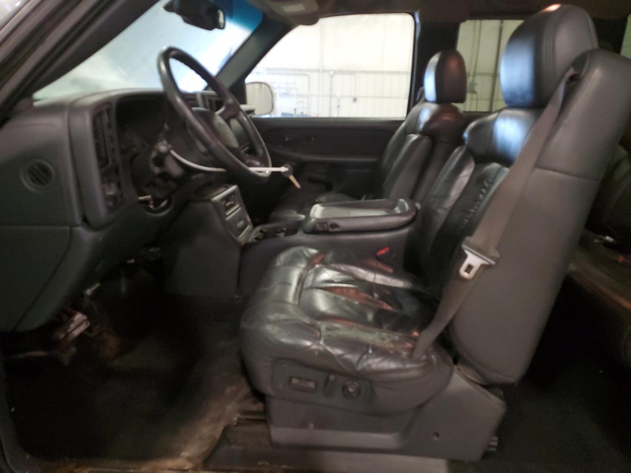2002 Chevrolet Silverado - Image 7