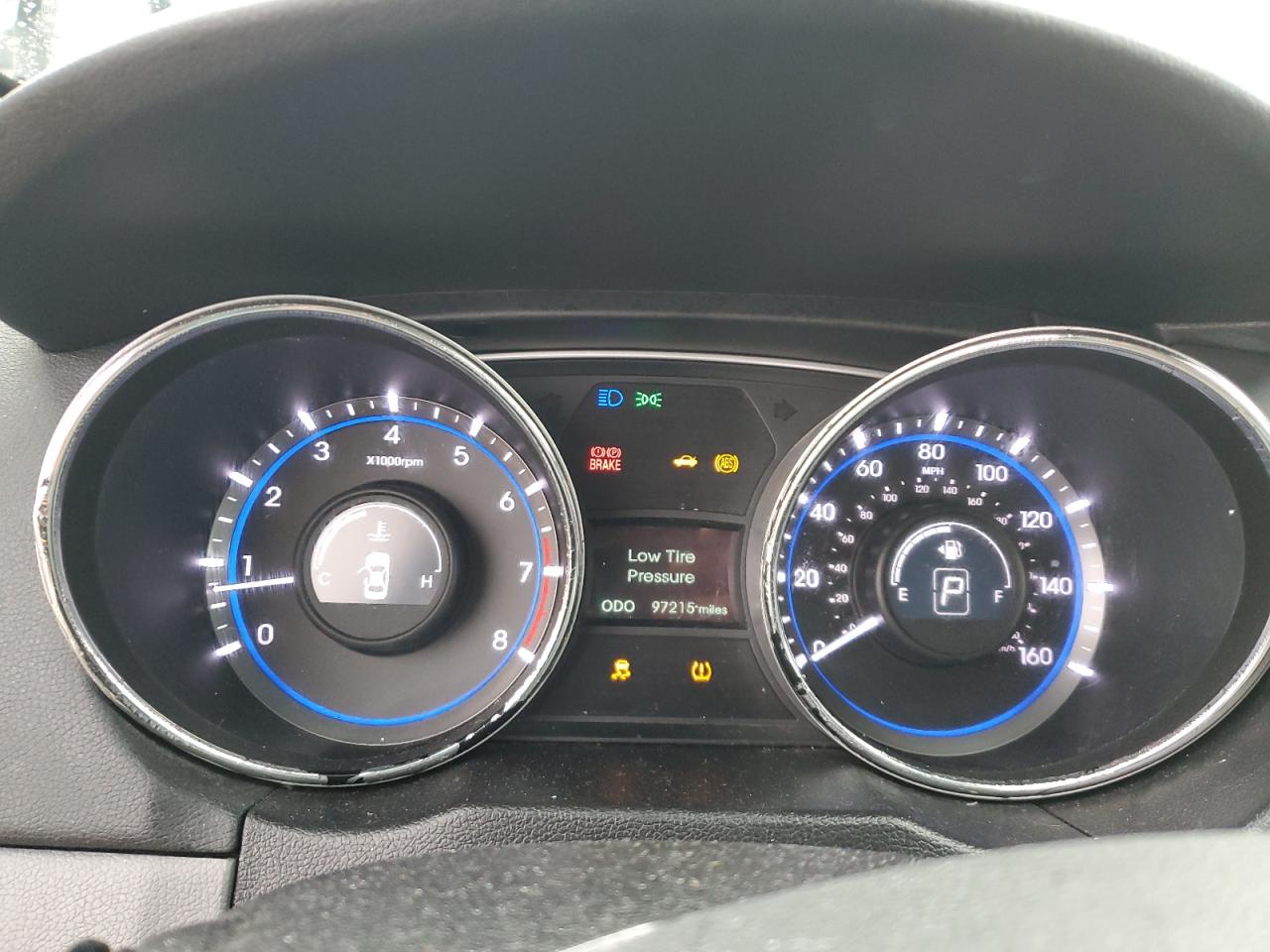 2014 Hyundai Sonata - Image 9