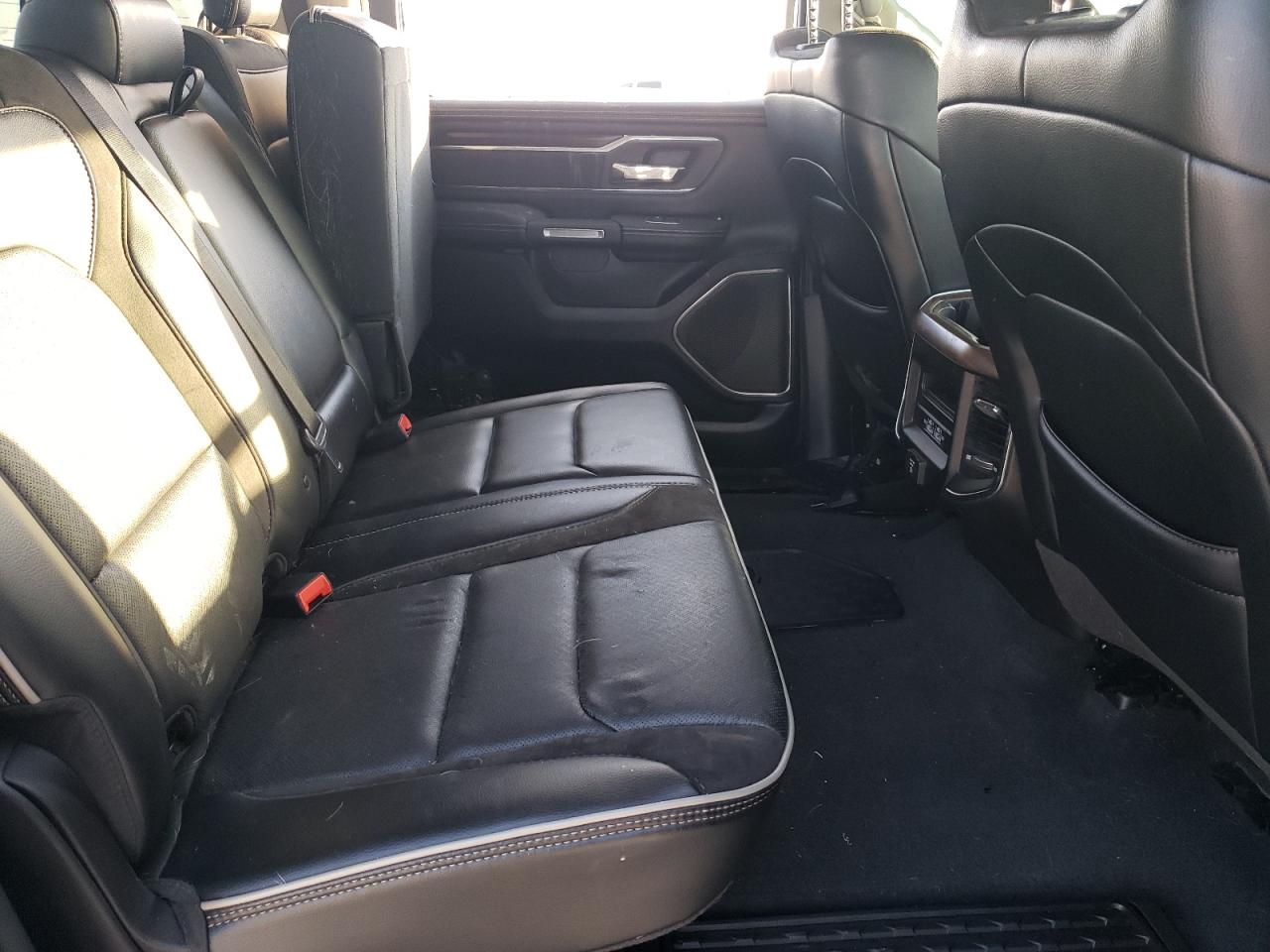 2022 RAM 1500 - Image 10