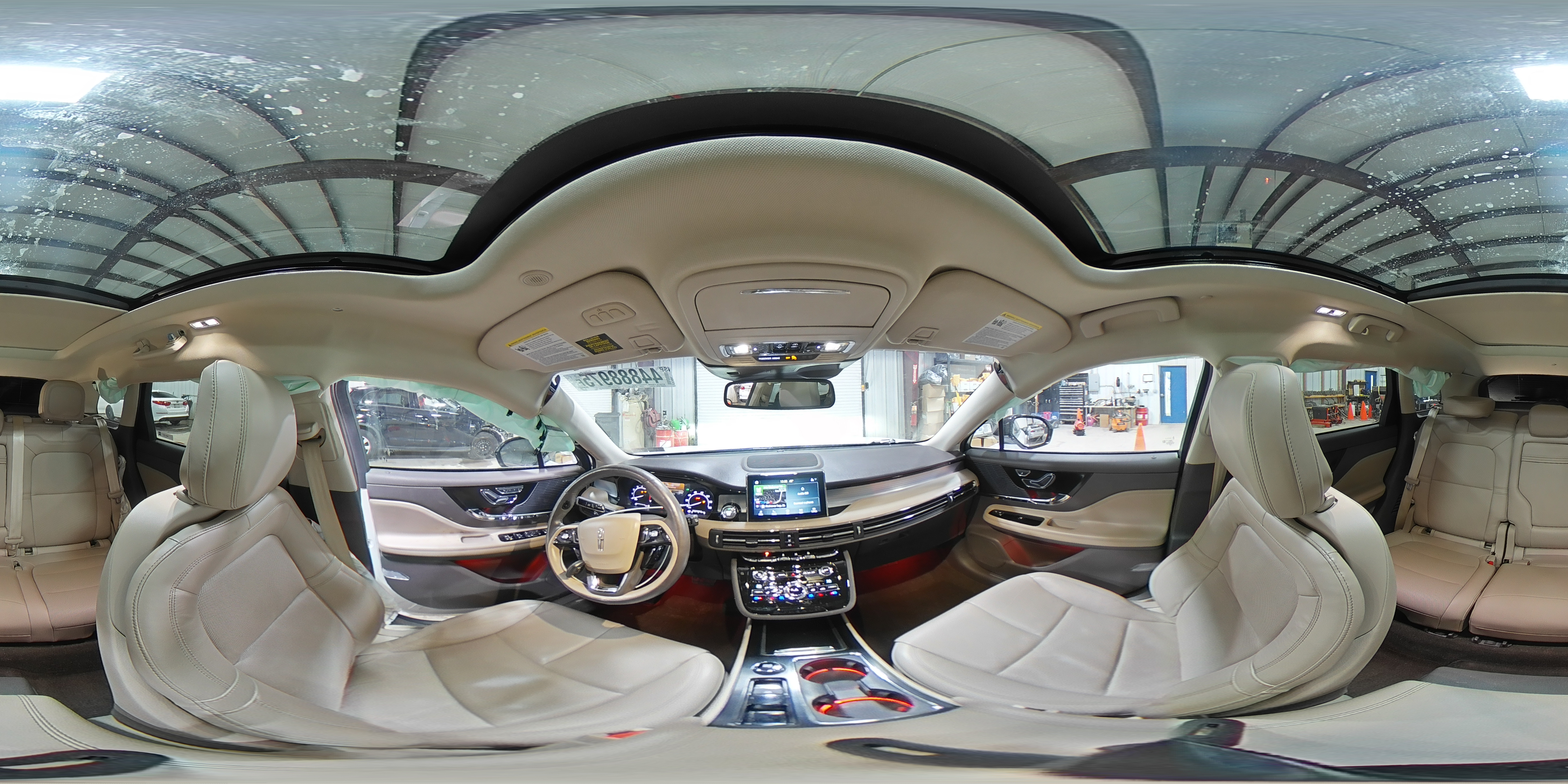2020 Lincoln Corsair - Image 15