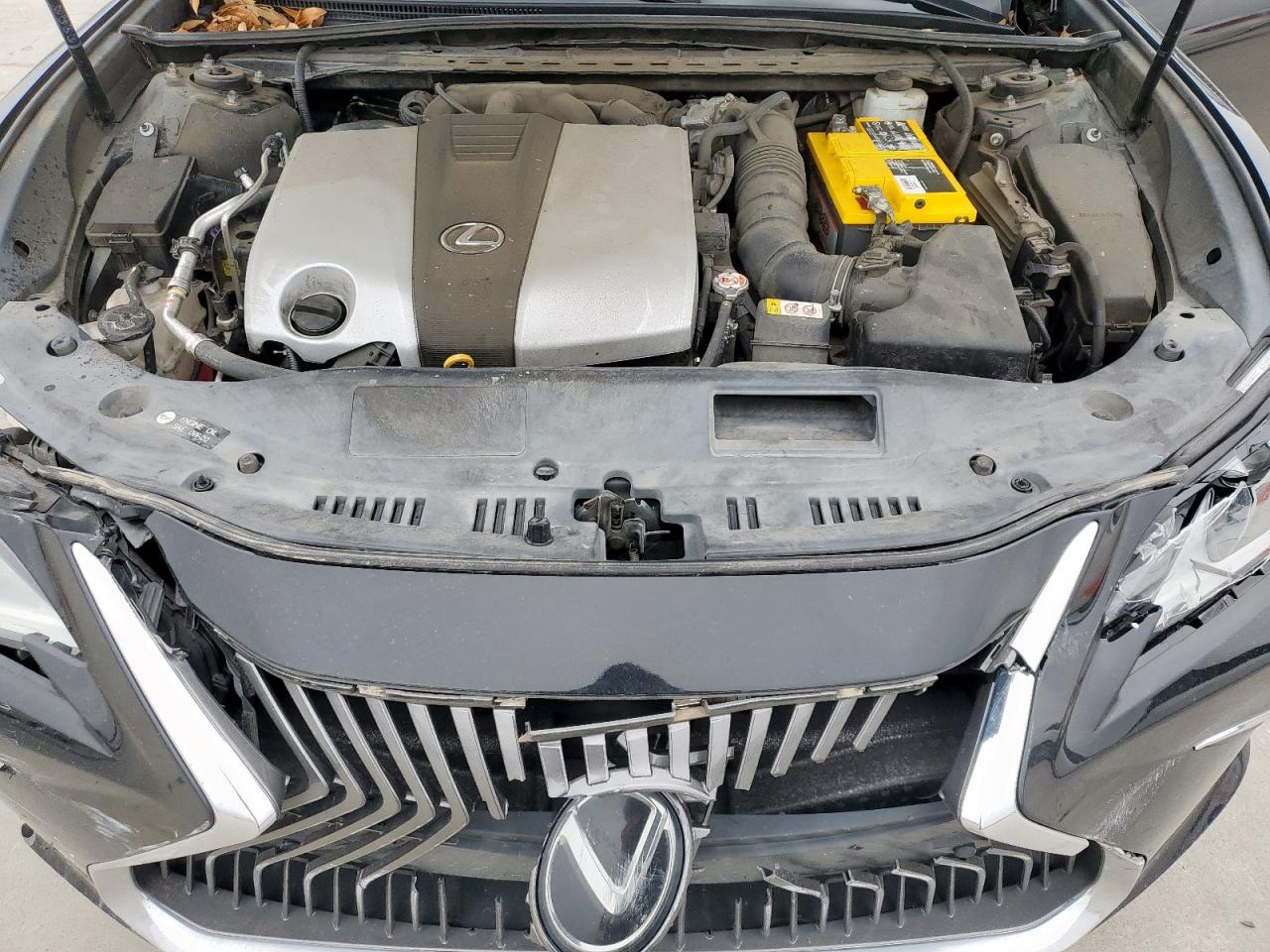 2019 Lexus ES - Image 11