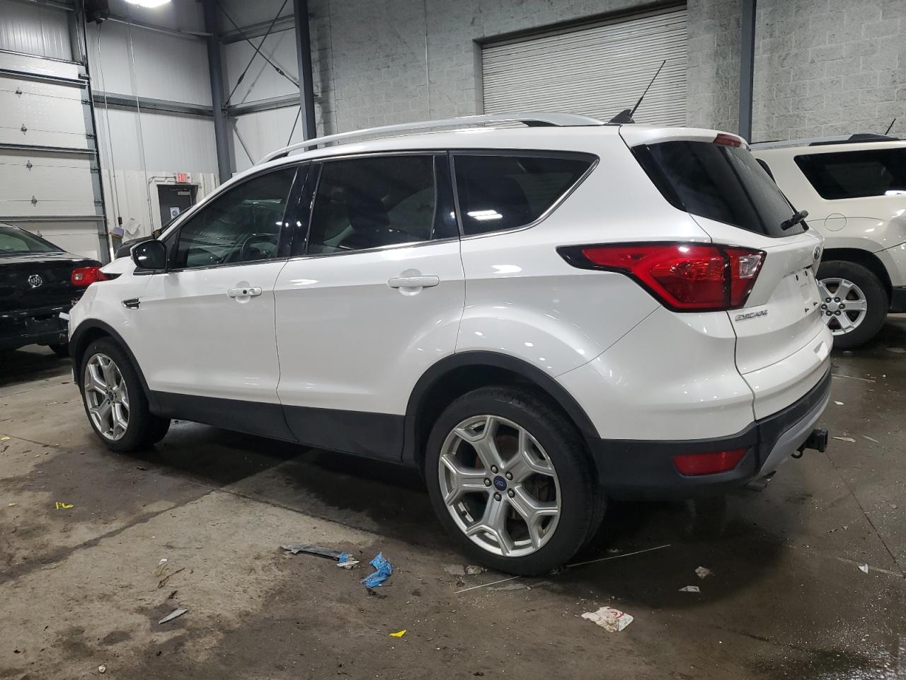 2019 Ford Escape - Image 2