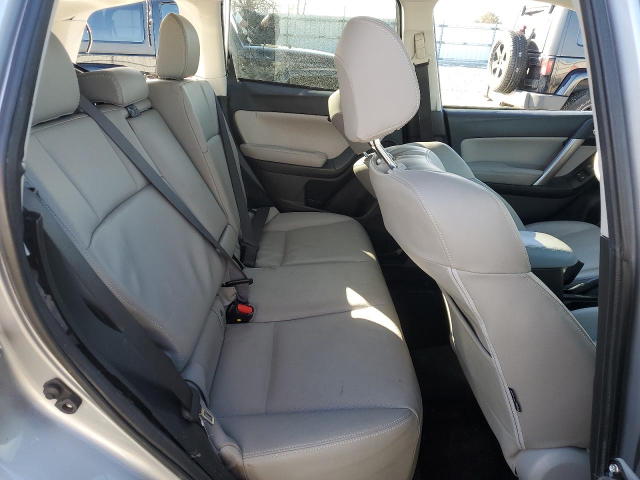 2016 Subaru Forester - Image 10