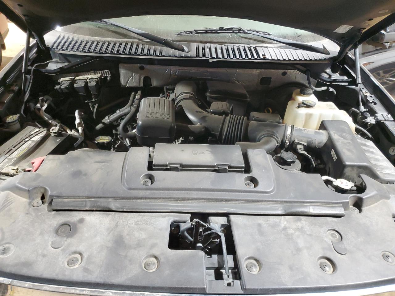 2013 Ford Expedition - Image 12