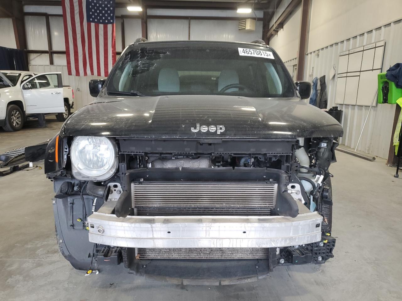 2018 Jeep Renegade - Image 5