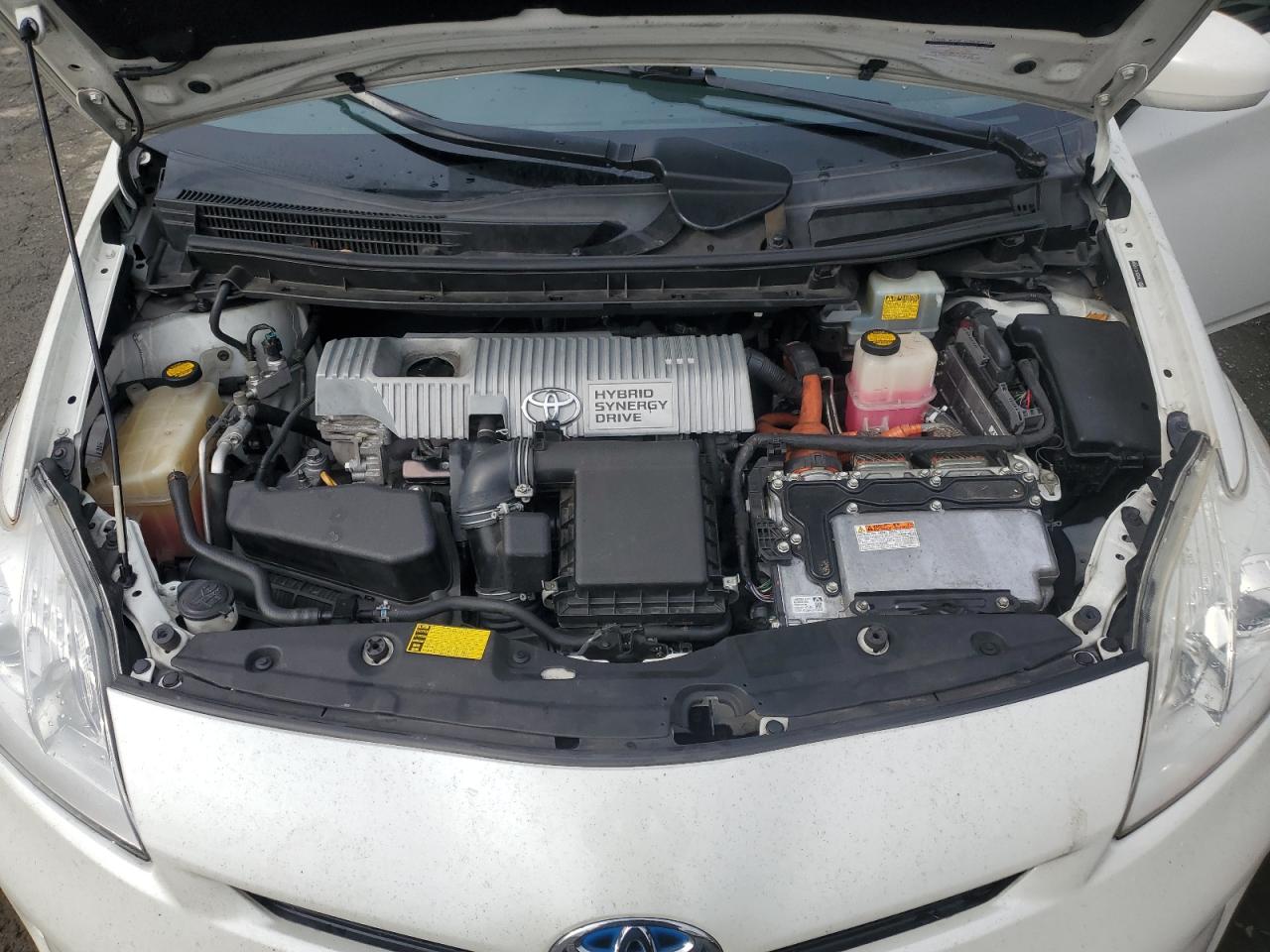 2012 Toyota Prius - Image 11