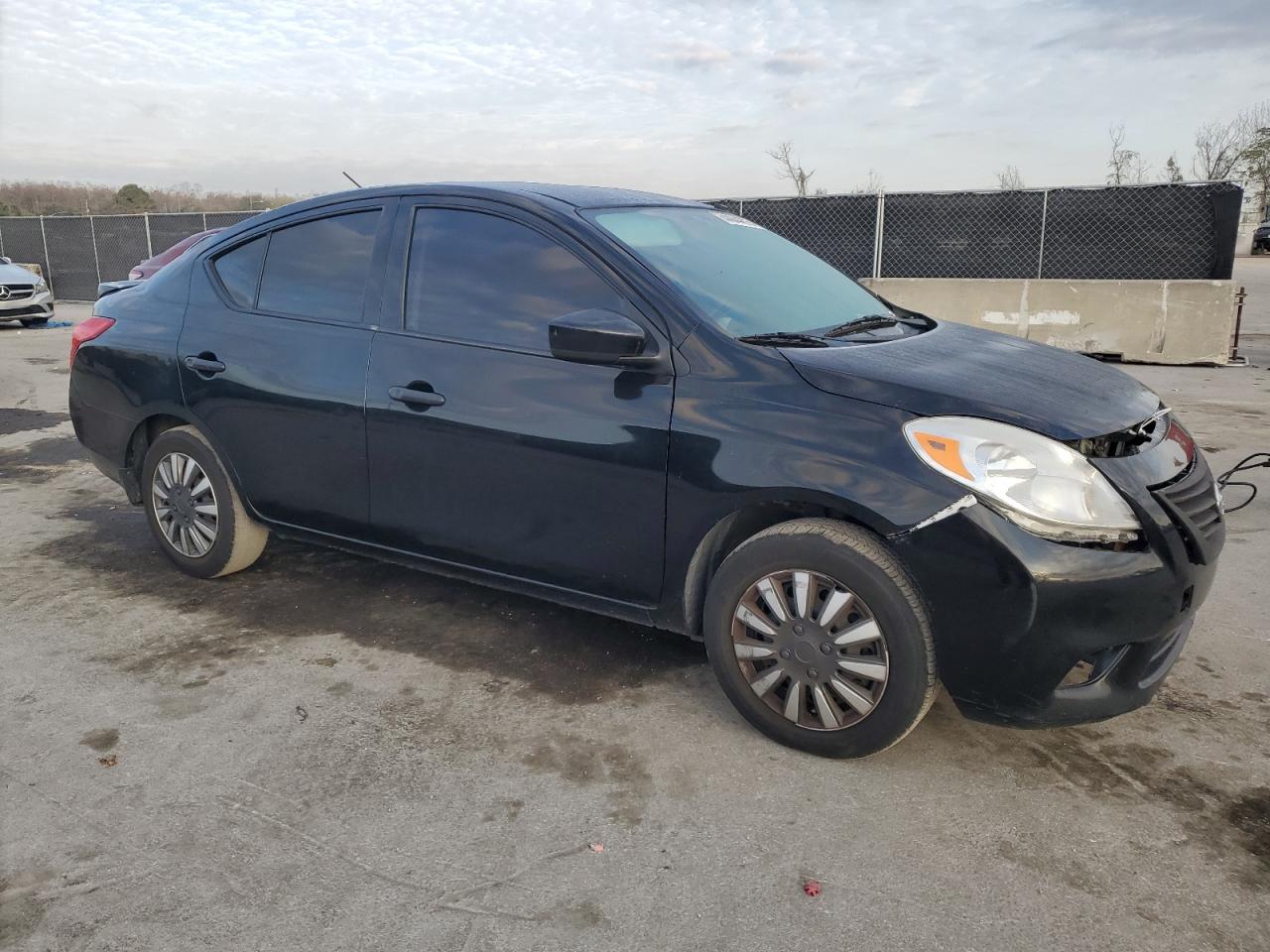 2014 Nissan Versa - Image 4